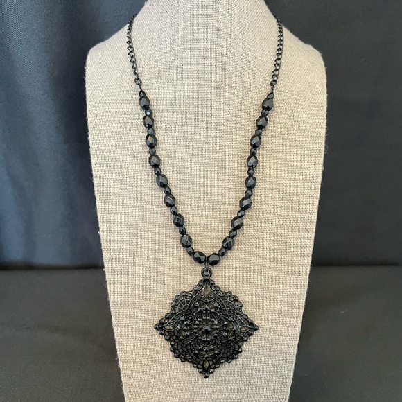 Avon Jewelry - Vintage Avon Black Filigree Pendant Necklace - Women Jewelry